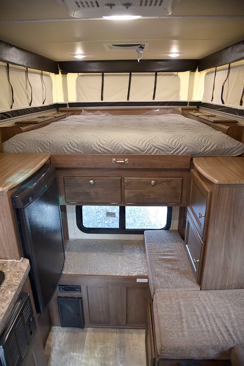 Palomino SS-550 pop-up truck camper inside