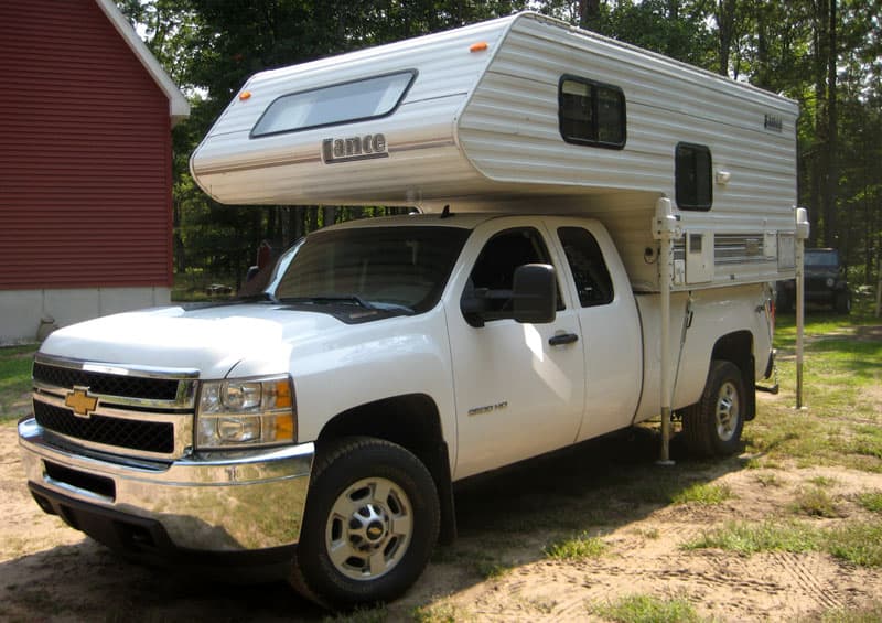 2002 Lance 815 And 2013 Chevy 2500