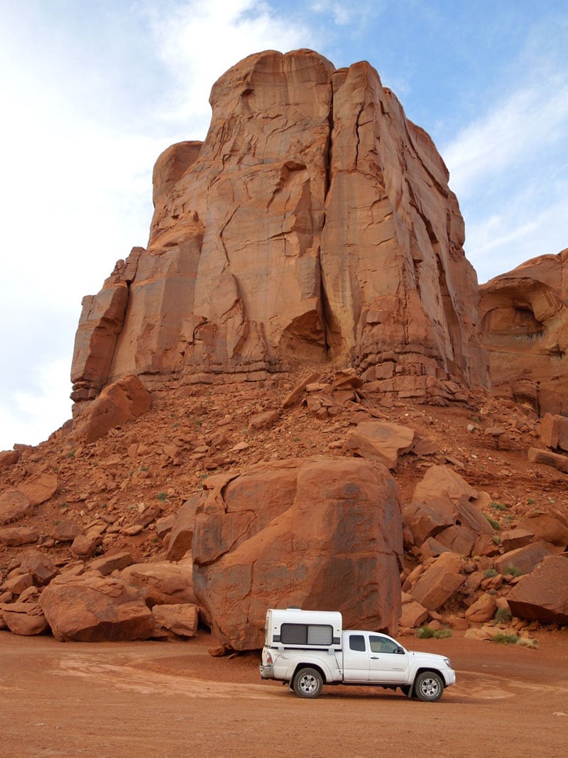 Alaskan Caboverless Camper Utah Boulders