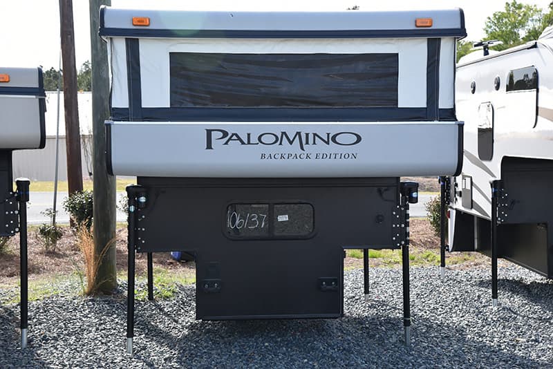 Palomino SS-550 pop-up camper