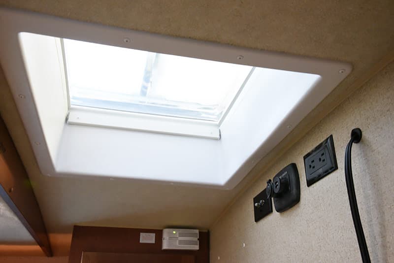 Arctic Fox 992 skylight in cabover