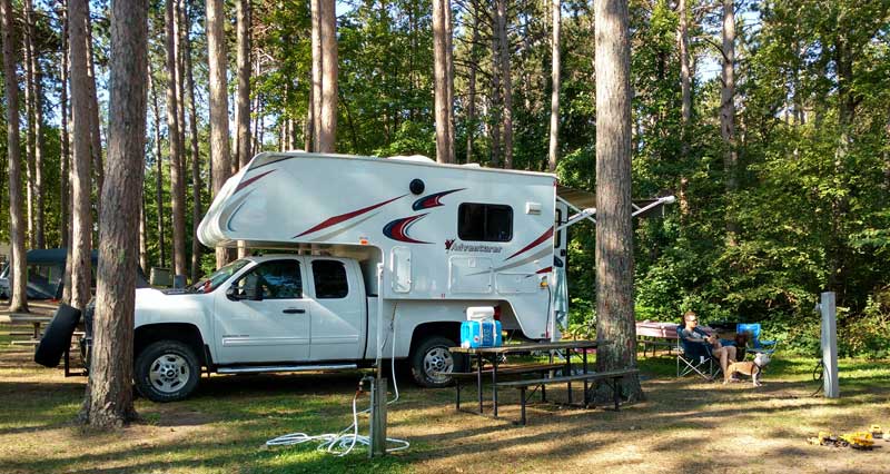 2017 Adventurer 86FB Campground