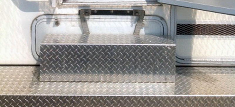 Aluminum Diamond Plate Covering Steps 3