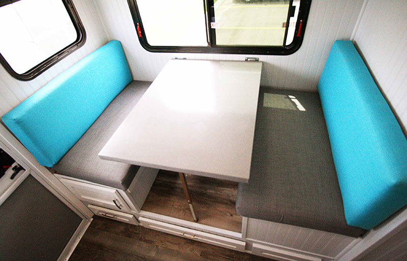 Rugged Mountain Granite 11RL Dinette Turquoise 2