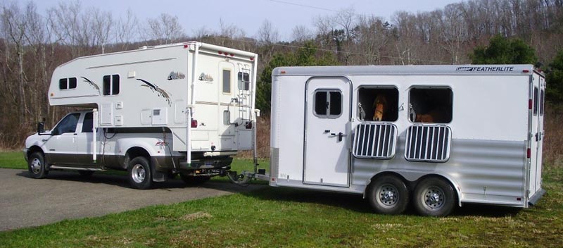 Snowriver Towing Horse Trailer