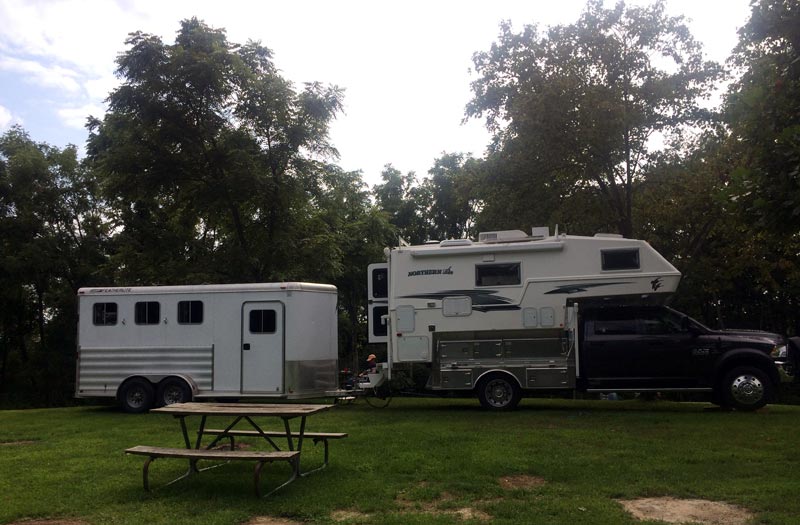 Towing Horse Trailer With Truck Camper