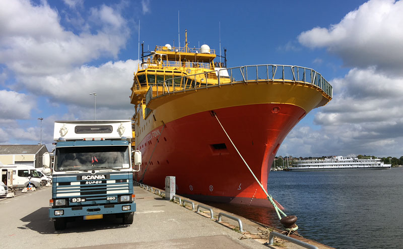 Ship And Scania Camper