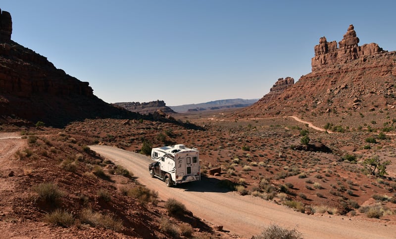 2018 Arctic Fox 990 Dirt Roads