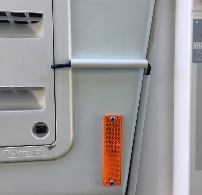 SiriusXM Antenna Routing Refrigerator Vent