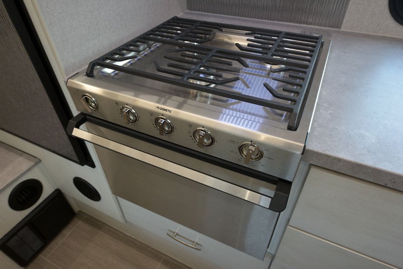 Stove With Grate Dometic