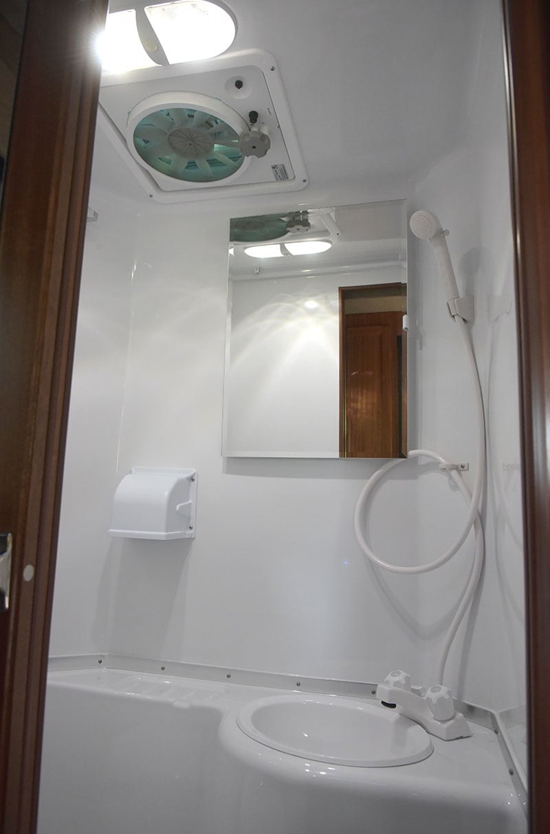 Northern Lite 811 EX Wet Bath sink and mirror