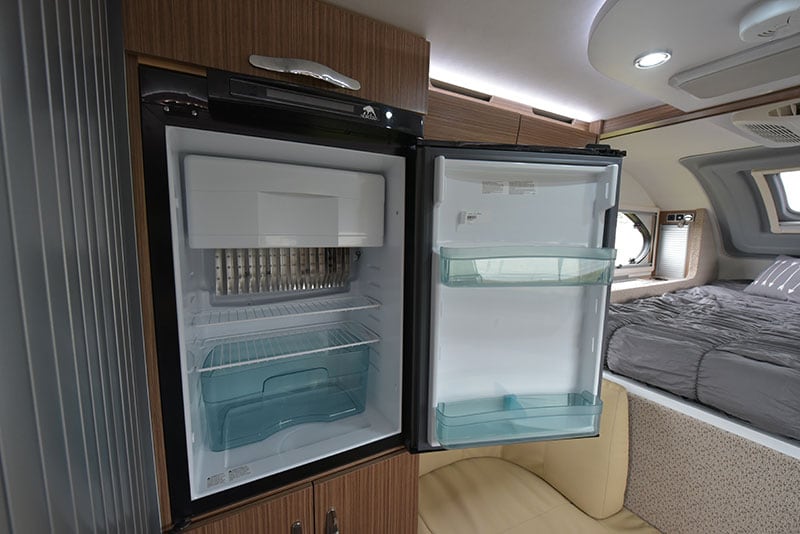 Cirrus 670 Interior Kitchen Refrigerator Open