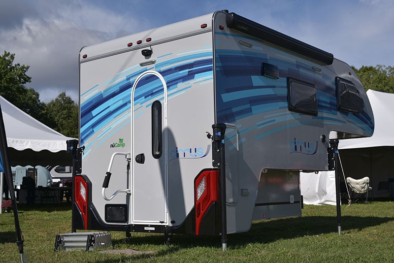Cirrus 670 Rear Three Quarters
