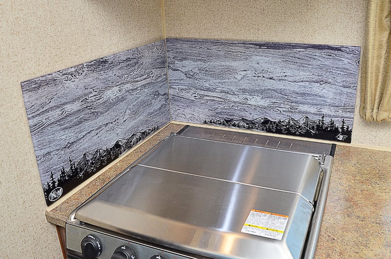 Arctic Fox Glass Backsplash