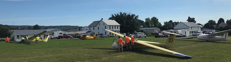 Cadets Learning Around Gliders