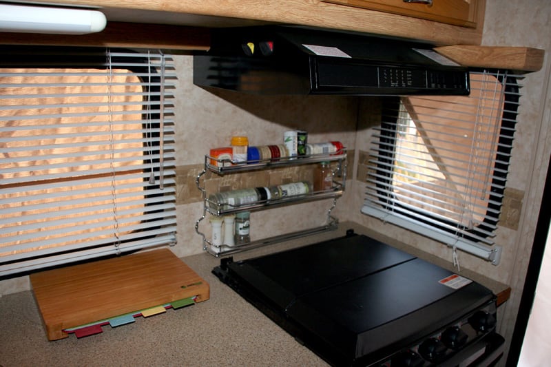 Kitchen Behind The Stove Storage