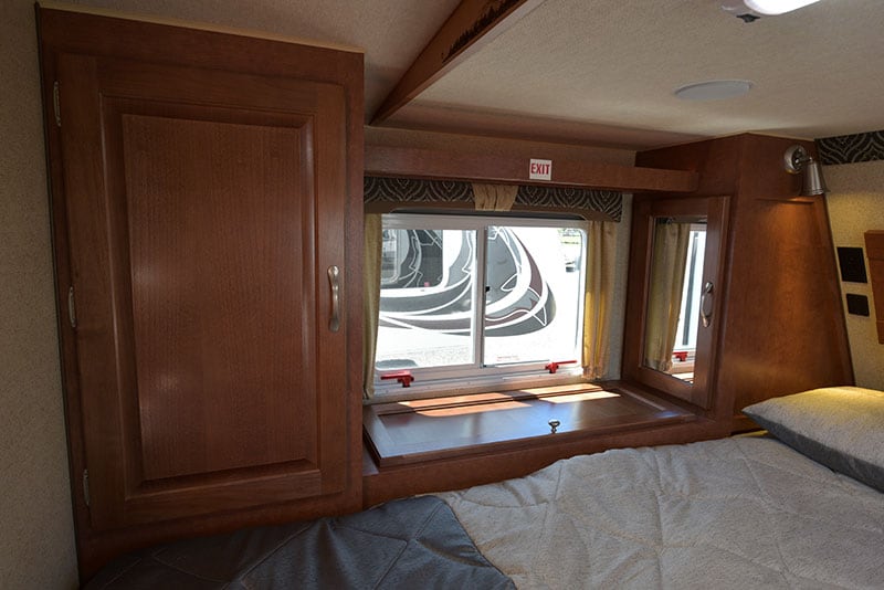 2019 Arctic Fox 865 Review - Truck Camper Magazine