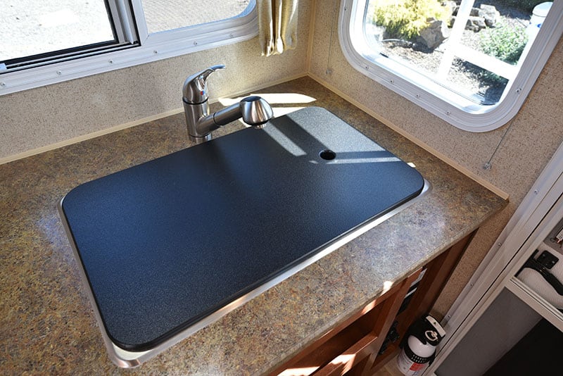 Arctic Fox 865 Kitchen Sink Covered