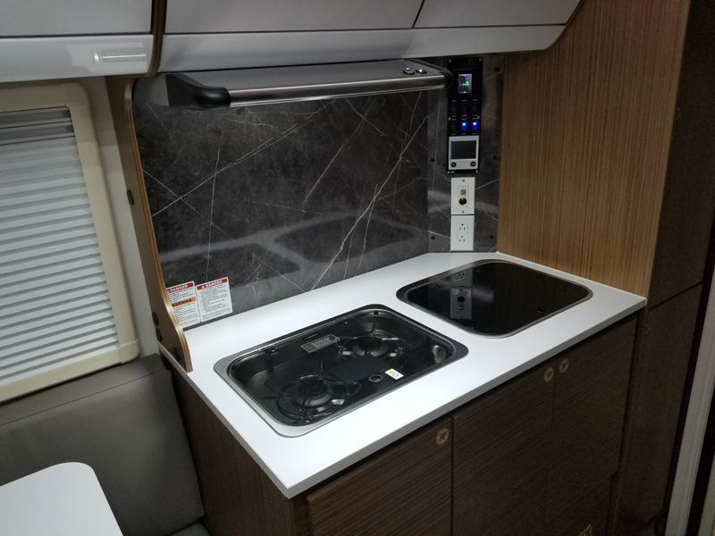 Cirrus 720 Kitchen Sink And Stove