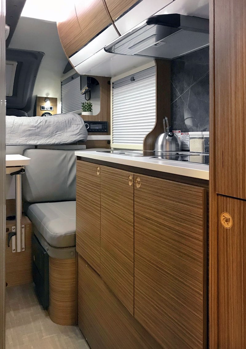 Cirrus 720 Kitchen