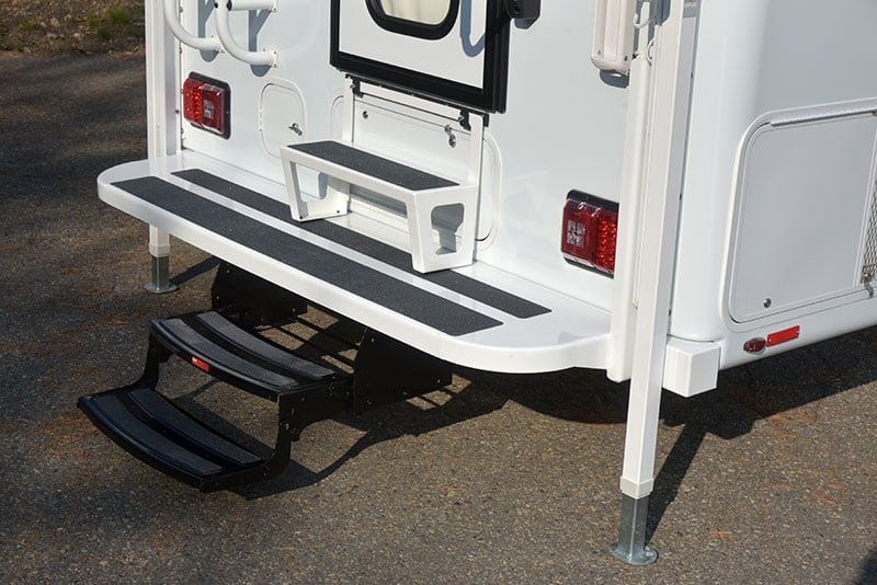 Bigfoot 9.4 Exterior Bumper Step System