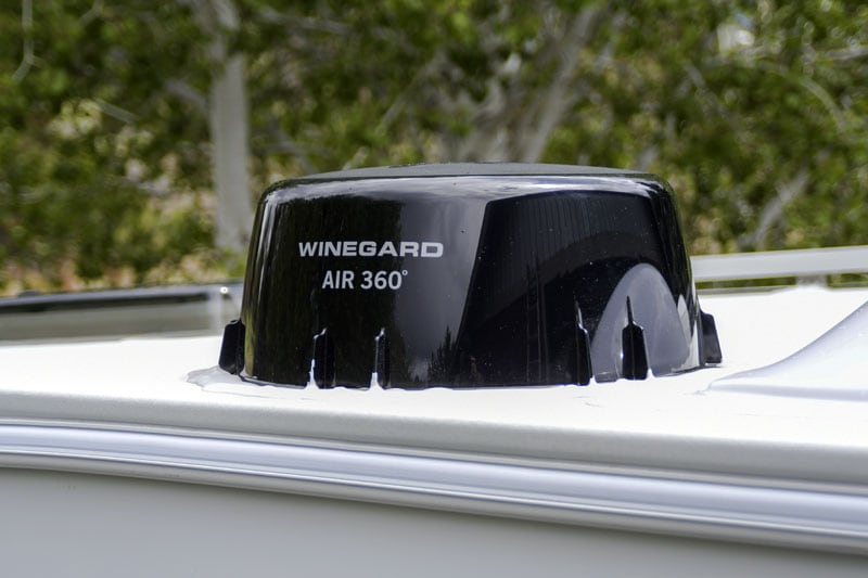 Adventurer Winegard Air Digital Antenna