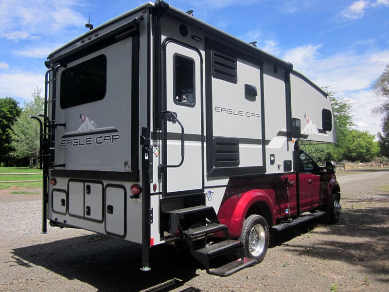2020 Eagle Cap 1165 Exterior