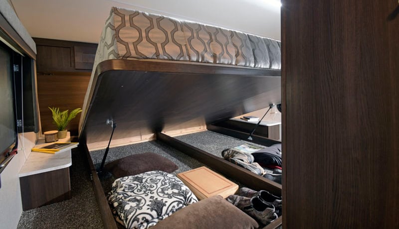 2020 Eagle Cap Storage Under Bed