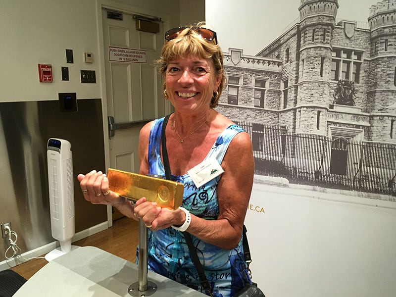 Canadian Mint Ottawa Carole Gold Bar