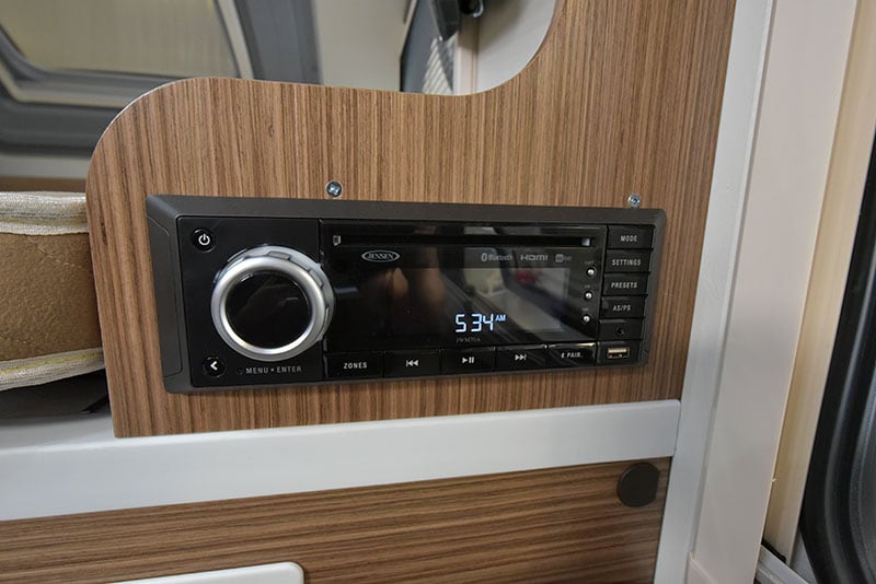Cirrus 720 Dinette Stereo