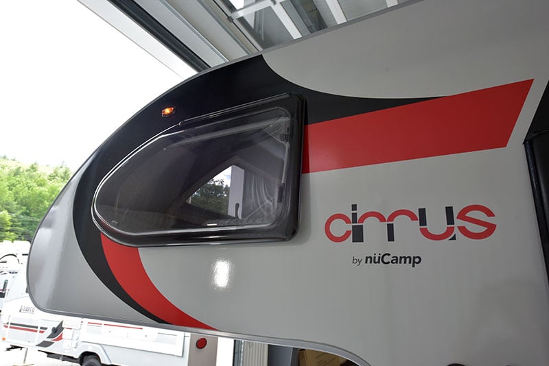 Cirrus 720 Exterior Nose Profile And Logo