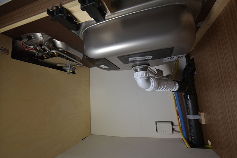 Cirrus 720 Kitchen Sink Underneath