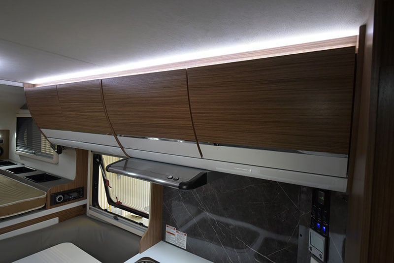 Cirrus 720 Upper Cabinet Passenger Side Closed