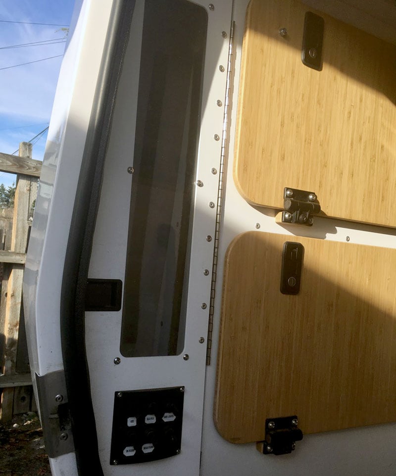 Tall Shelf In An Earth Cruiser Camper