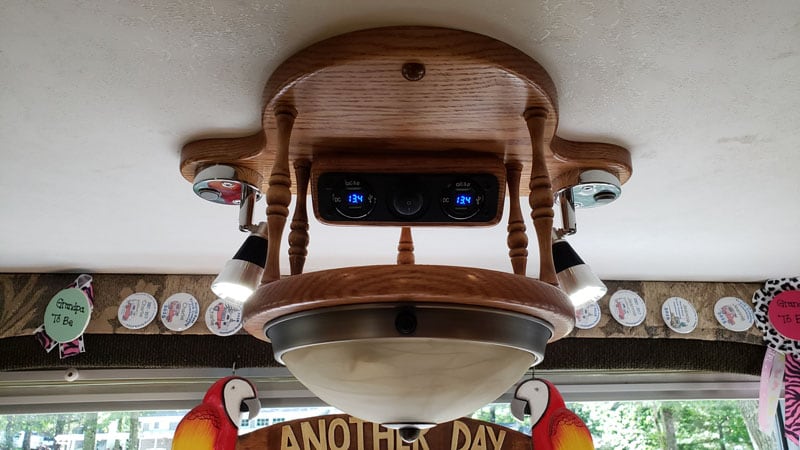 RV USB Charging Station3