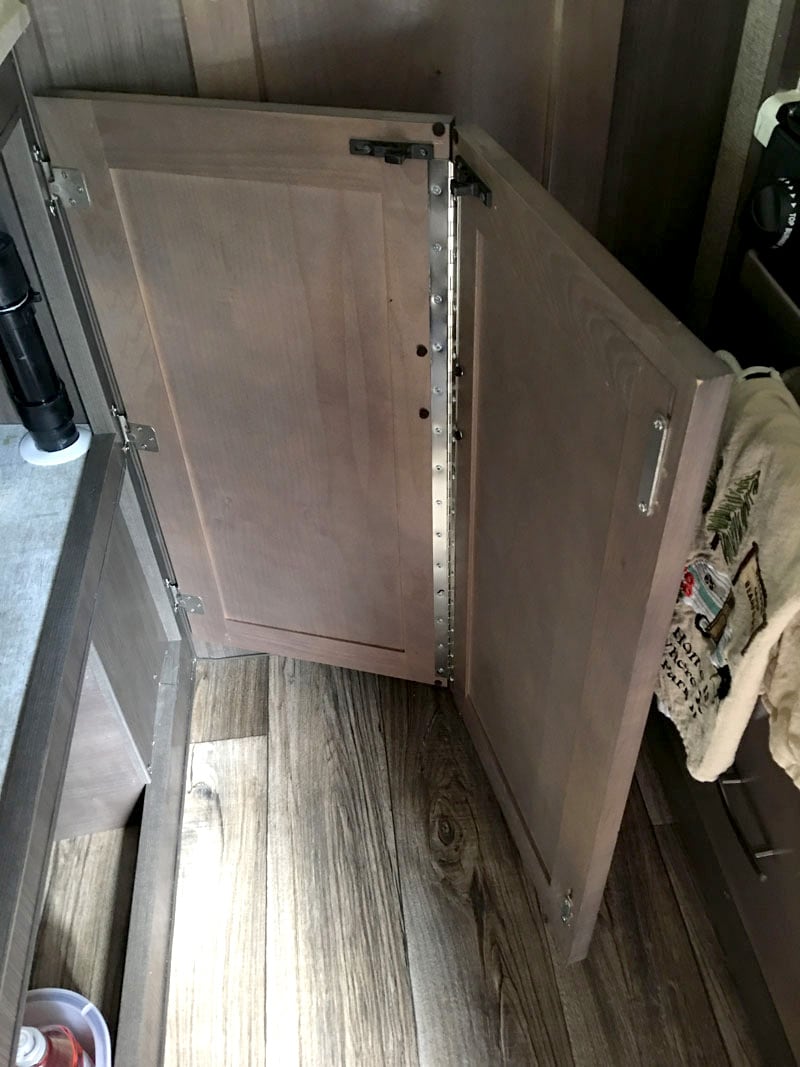 Eagle Cap Kitchen Cabinet Door Hinged