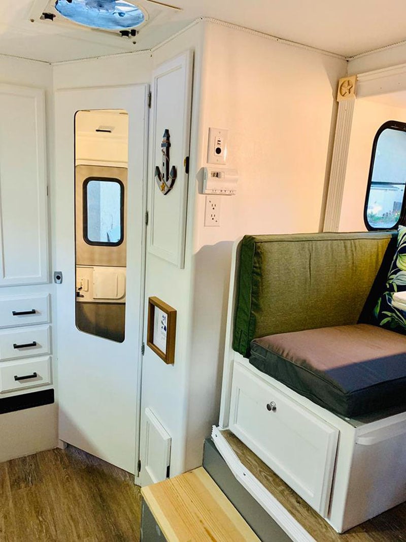 Lance Camper Mobile Beach House bathroom door and mirror