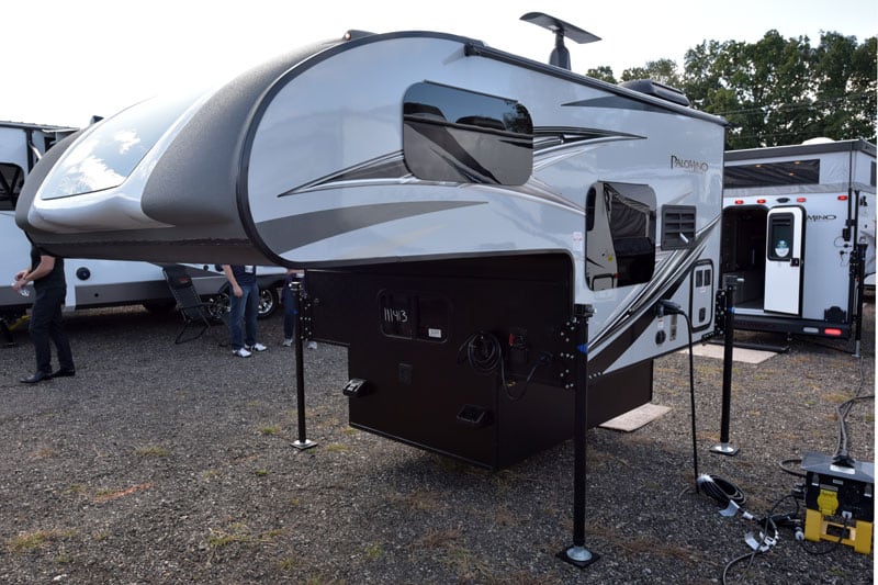 Palomino Camper HS690 New For 2020