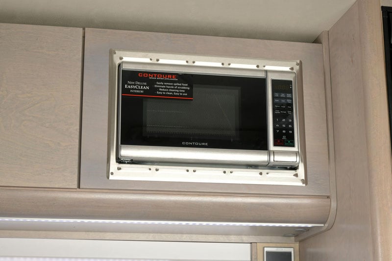 2021 Cirrus 820 New Microwave