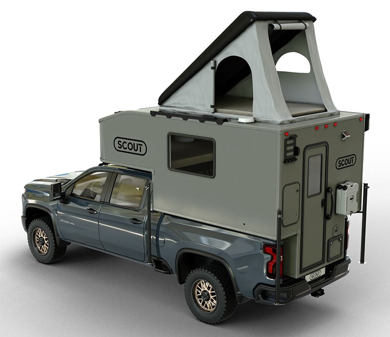 Scout Kenai with roof top tent