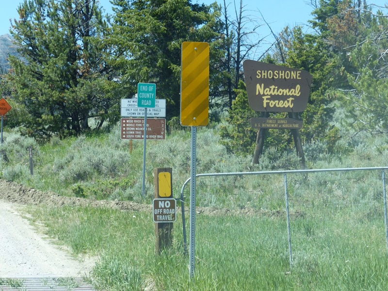 Signs To Abandoned Gold Town Of Kirwin.jpeg