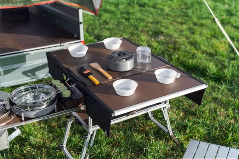 Electric Frog Camper Table Set Up