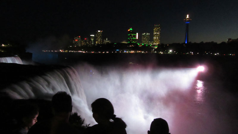 Niagara Falls night light show