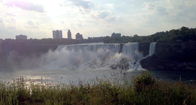 Niagara-Falls-two-falls