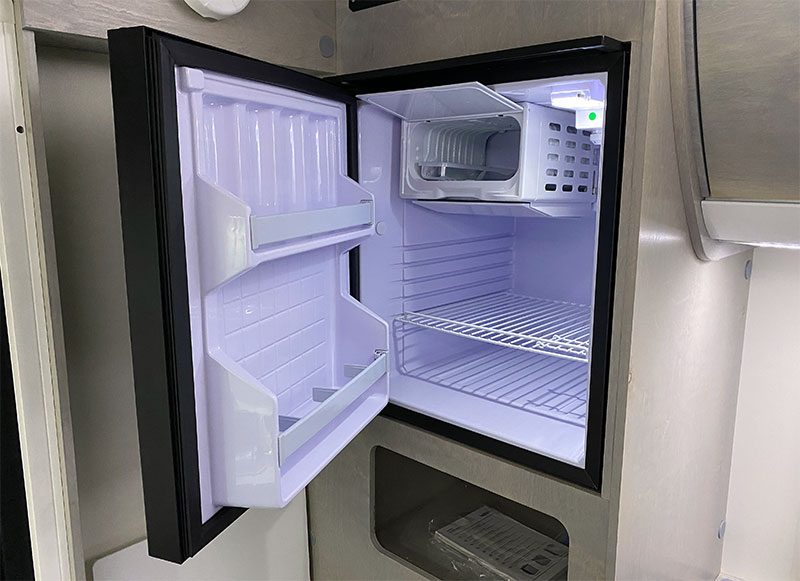 Cirrus 620 Refrigerator Open