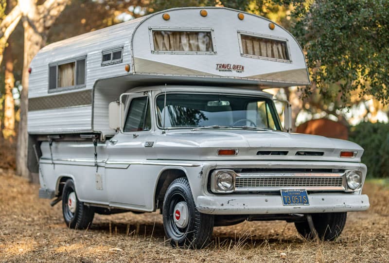 Vintage Travel Queen Camper