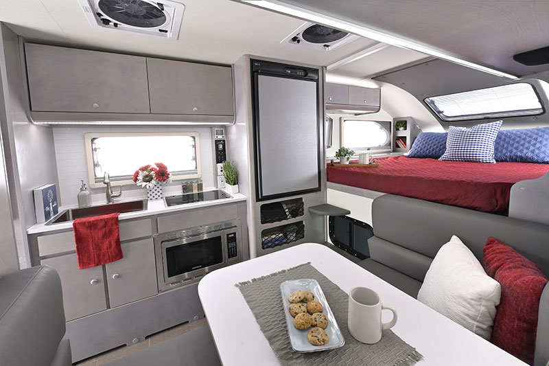 2022 Cirrus 820 Kitchen Wide