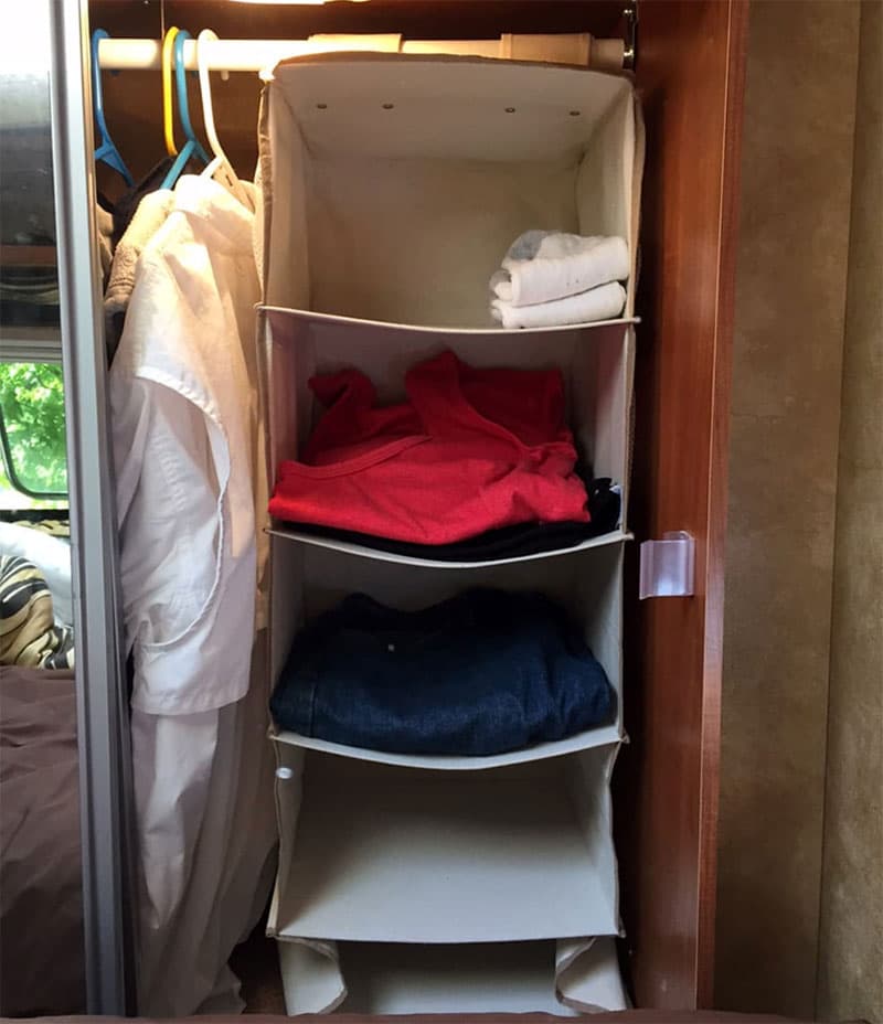 Hanging Shelves Wardrobe