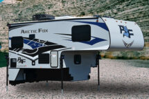 2022 Arctic Fox Camper 865 Exterior