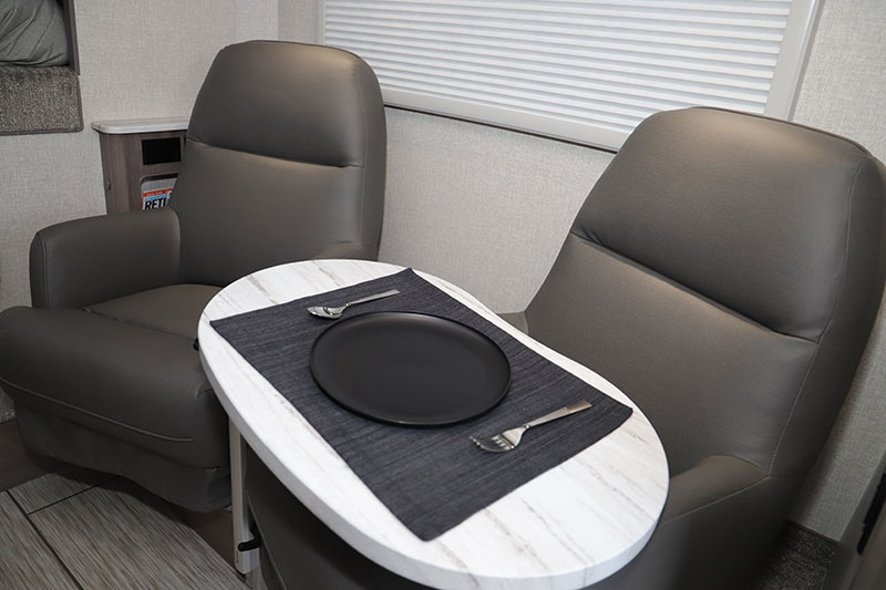 2022 Lance 960 Chair And Tables